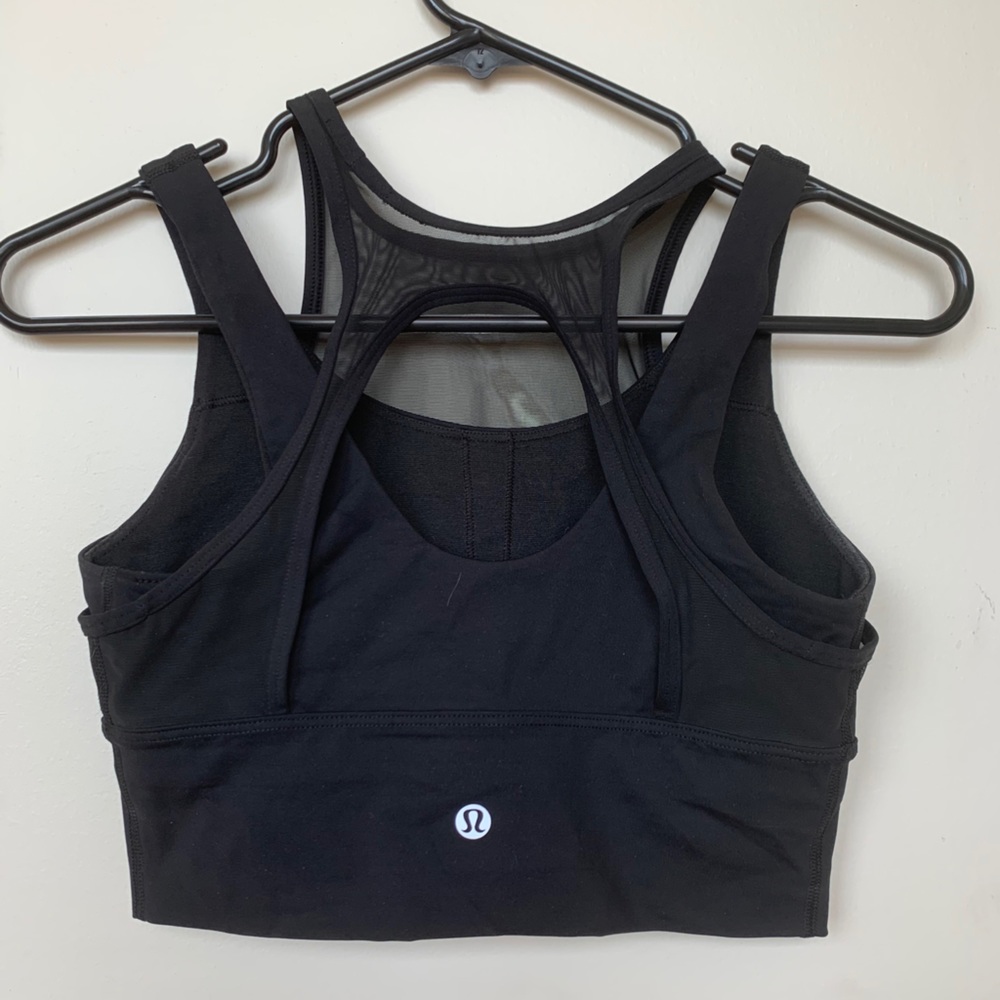 Lululemon sports bra